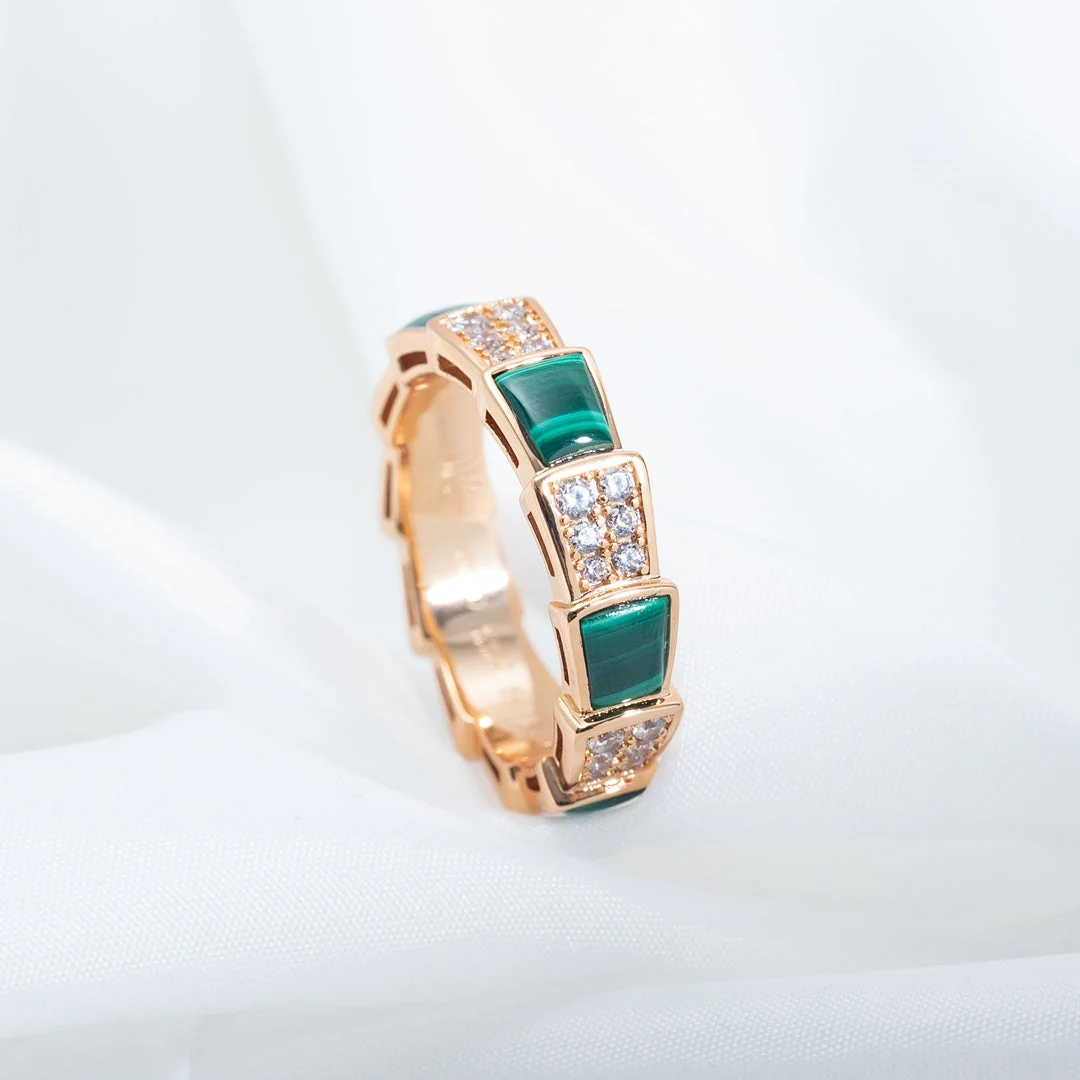 [BV]SERPENTI RING PINK GOLD MALACHITE DIAMOND PAVED 4MM