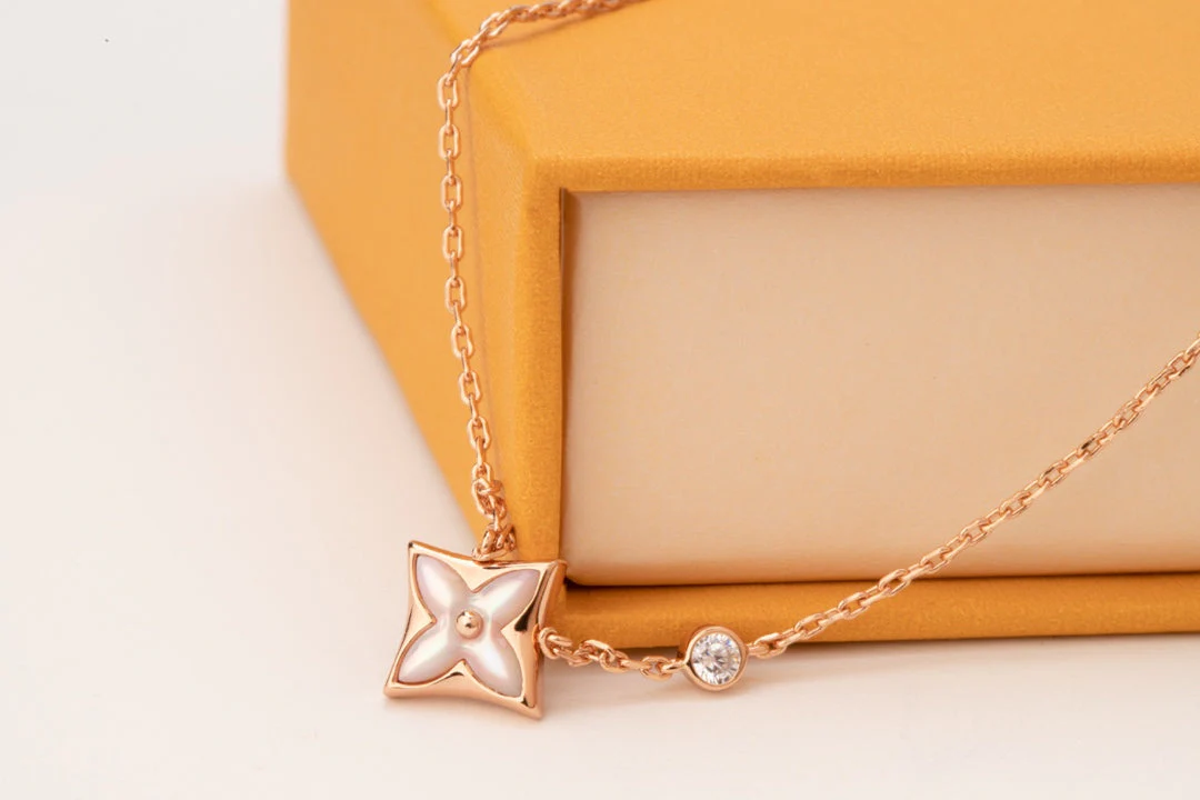 [Loui]STAR PINK MOP 1 DIAMOND PINK GOLD NECKLACE