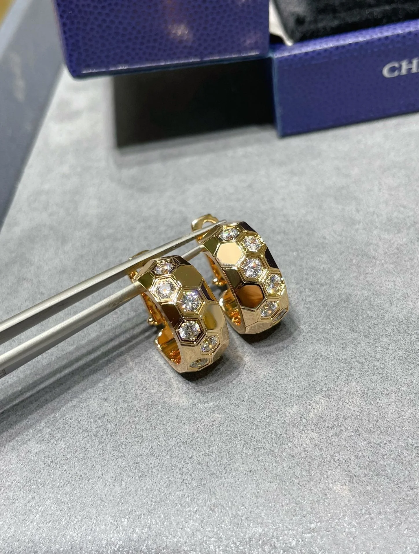 [CH]BEE LOVE DIAMOND HOOP EARRINGS