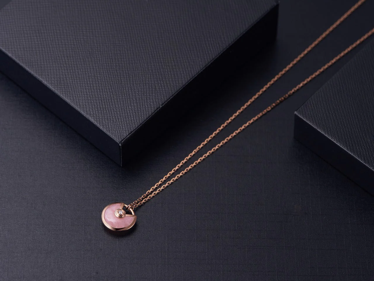 [CT]AMULETTE ROSE GOLD PINK MOP NECKLACE