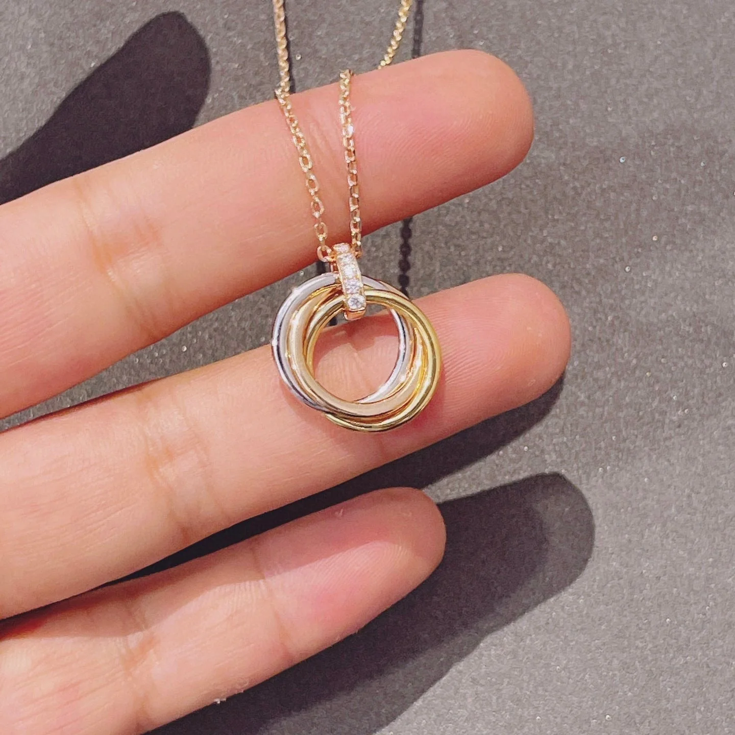 [CT]TRINITY NECKLACE GOLD  DIAMONDS