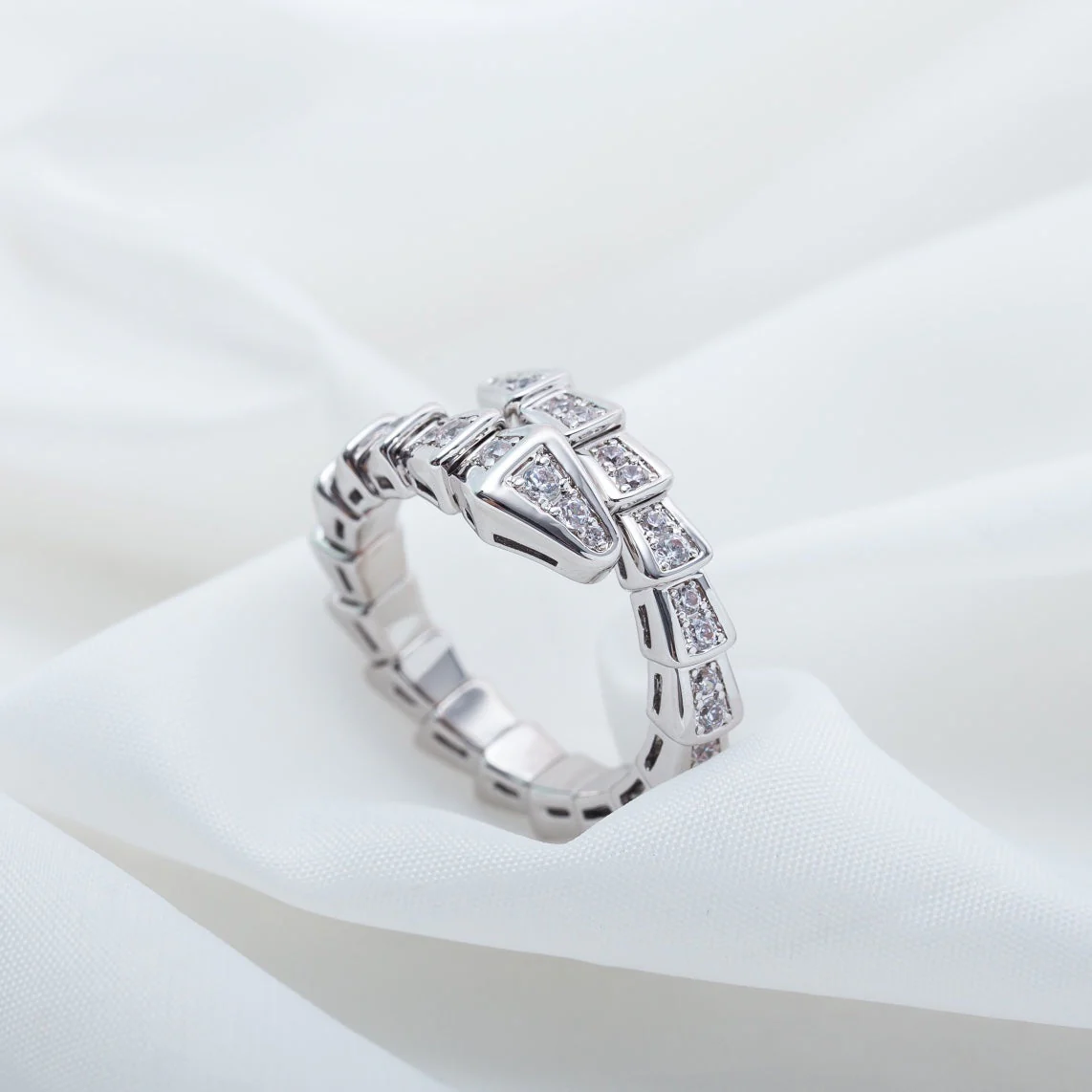 [BV]SERPENTI RING SILVER DIAMOND PAVED 4MM