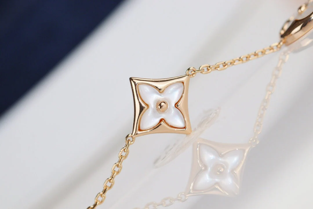 [Loui]LEAF CLOVER BRACELET