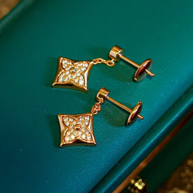 [Loui]STAR DIAMONDS EARRINGS GOLD