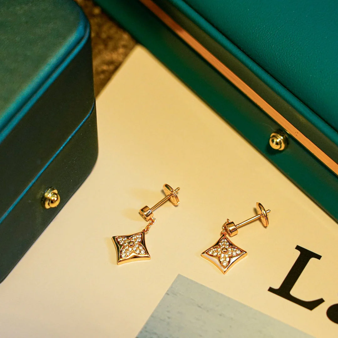 [Loui]STAR DIAMONDS EARRINGS GOLD