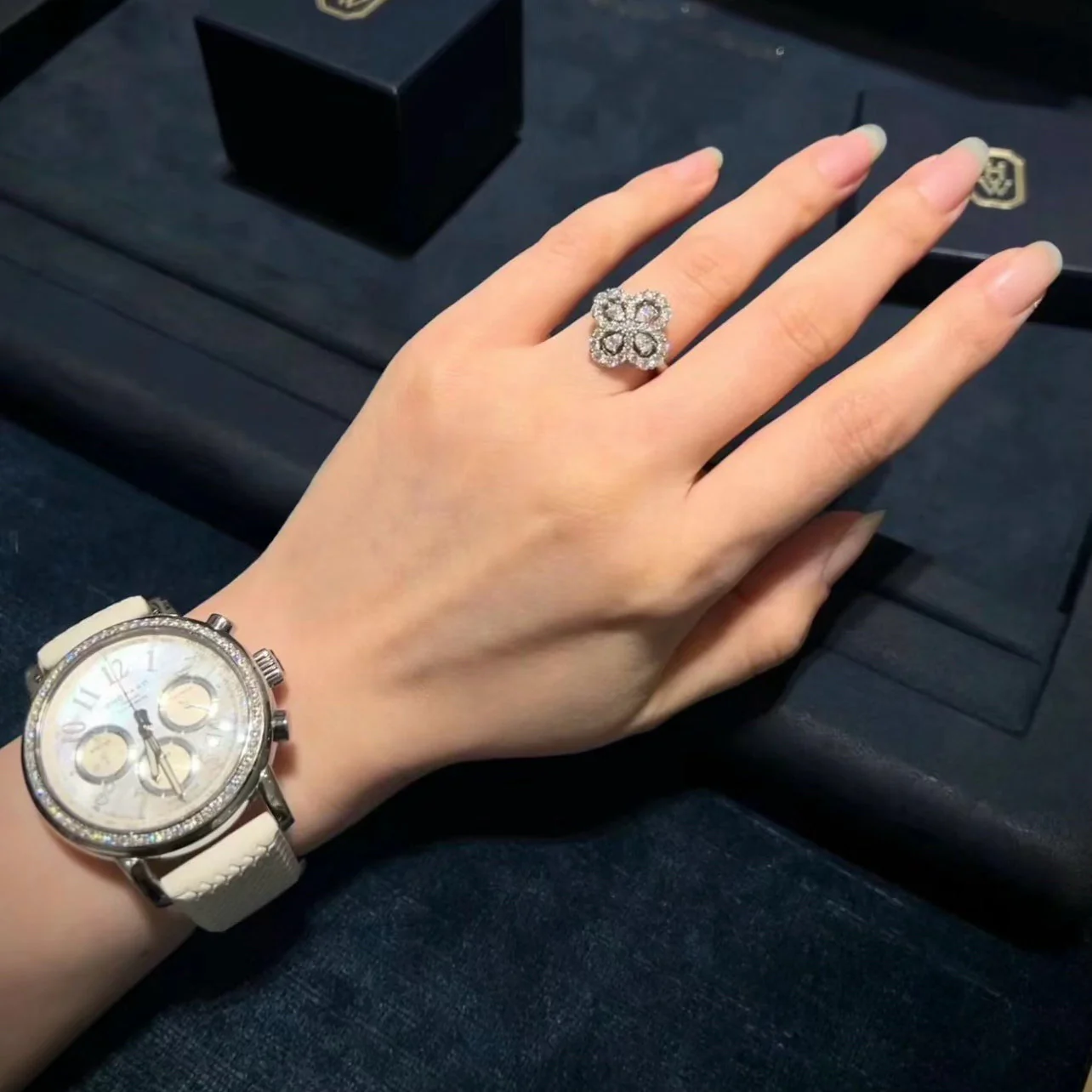 [VA]LOOP RING FULL MOTIF DIAMOND 16MM SILVE