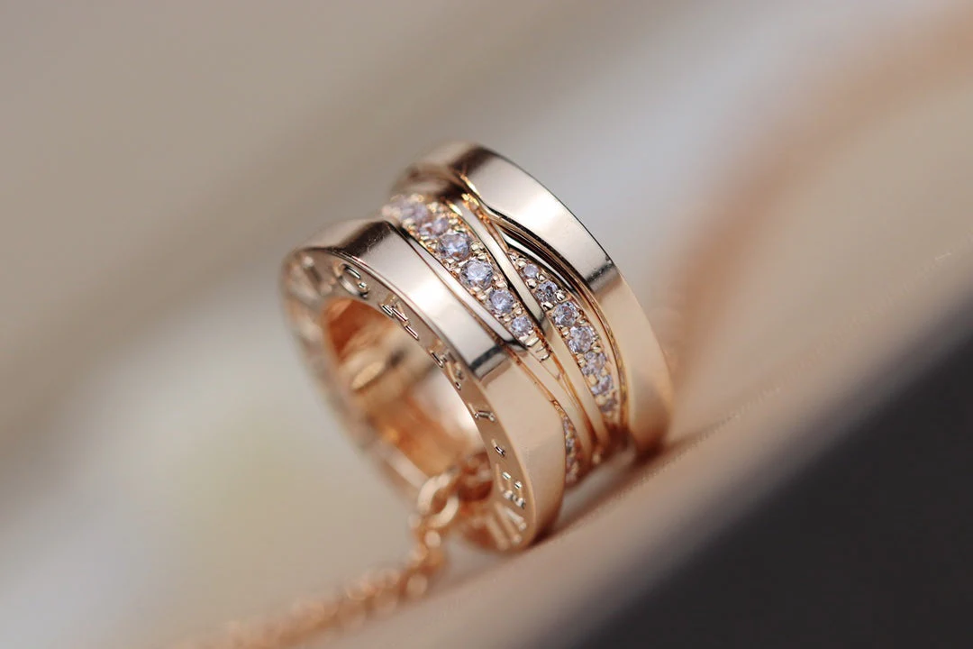 [BV]ZERO 1 PINK GOLD DIAMOND NECKLACE