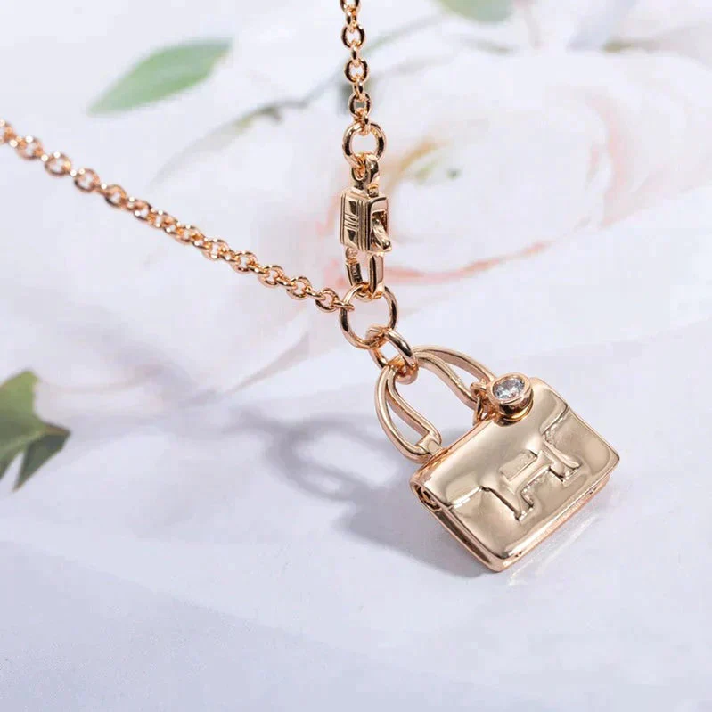 [Hmes]AMULETTE PEDANT ROSE GOLD NECKLACE