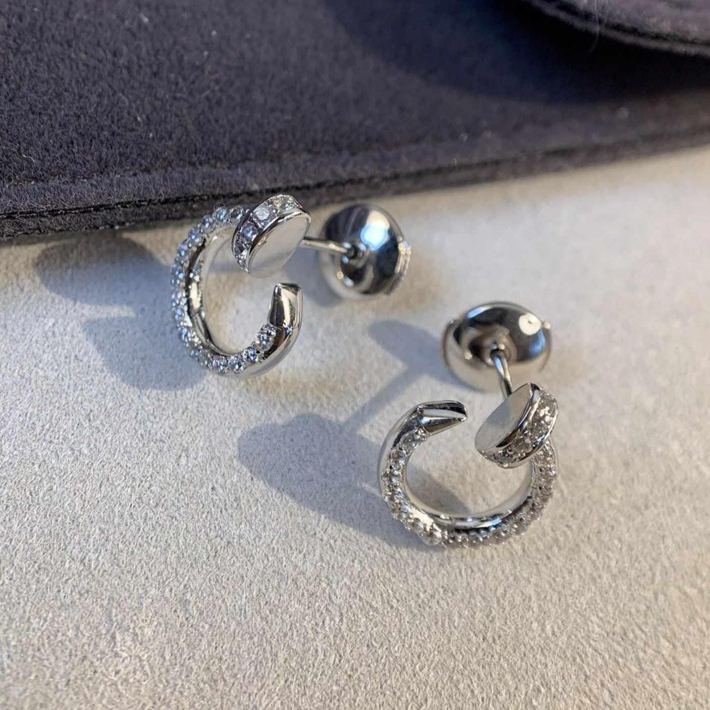 [CT]JUSTE EARRINGS SILVER DIAMONDS