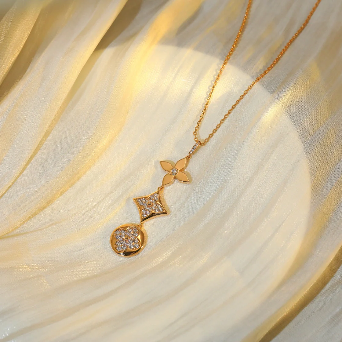 [Loui]STAR AND SUN DIAMOND PINK GOLD NECKLACE