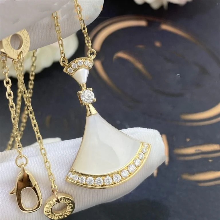 [BV]DREAM NECKLACE MOP GOLD DIAMOND