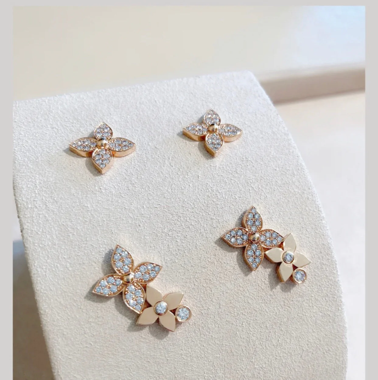 [Loui]STAR BLOSSOM STUD EARRINGS PINK GOLD DIAMONDS