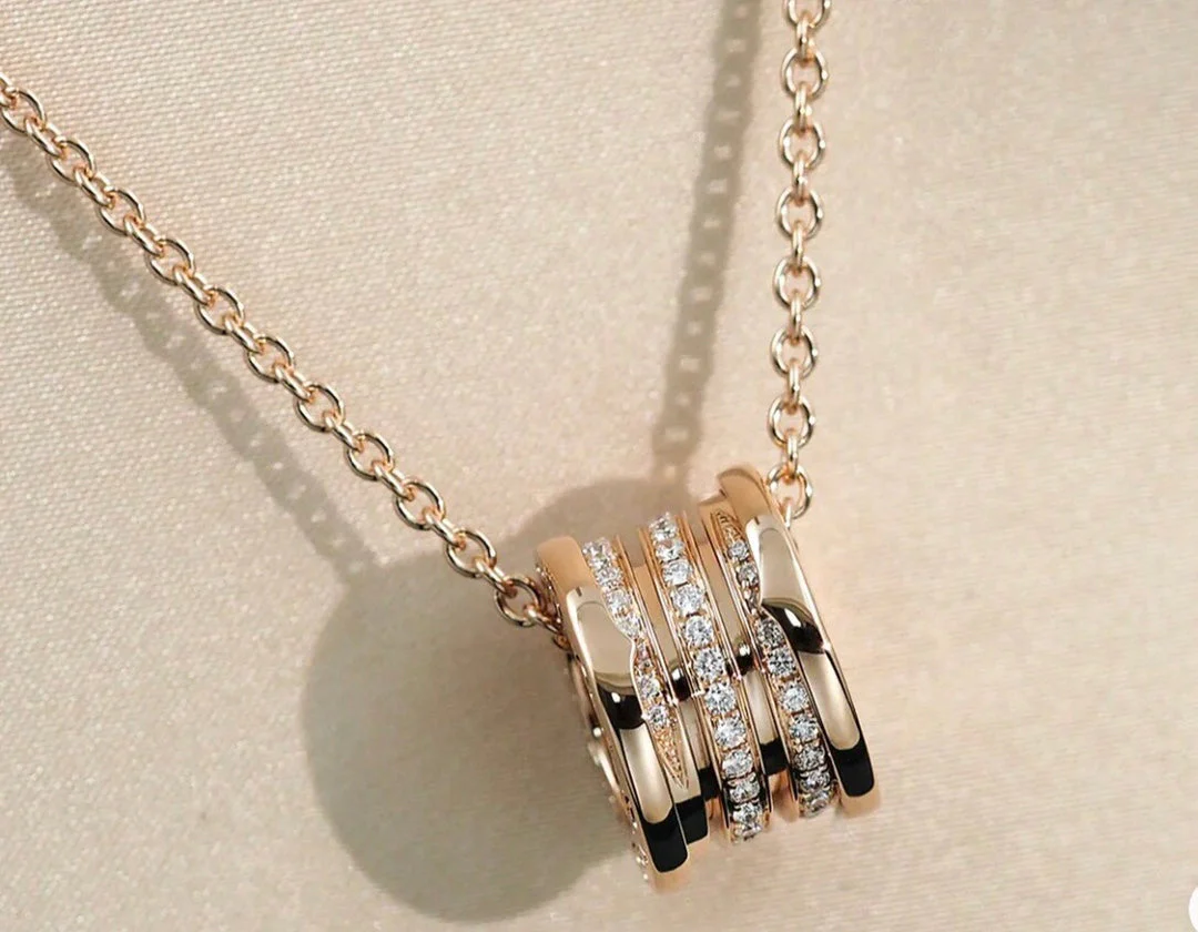 [BV]ZERO 1 PINK GOLD DIAMOND NECKLACE