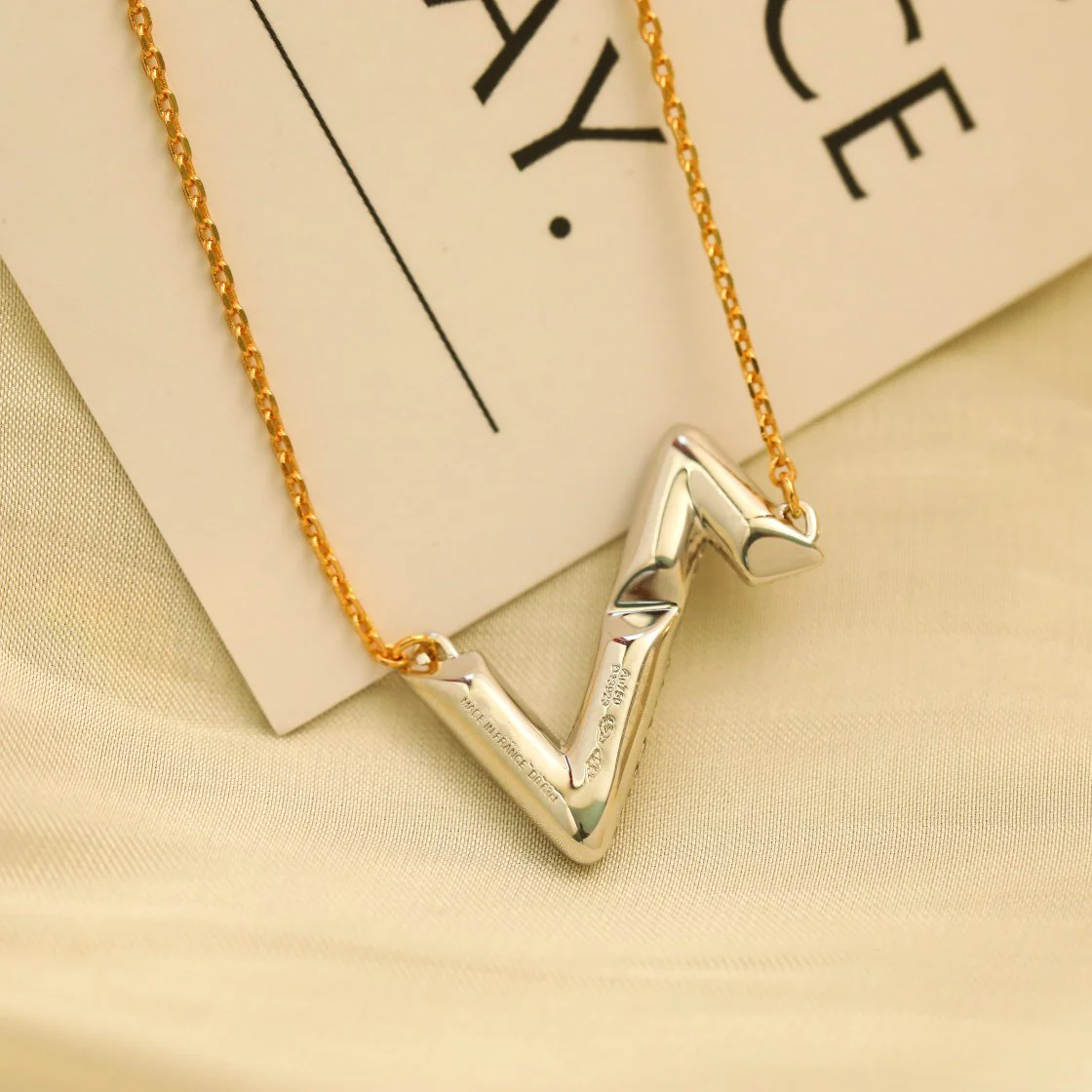 [Loui]VOLT SILVER DIAMOND PEDANT NECKLACE