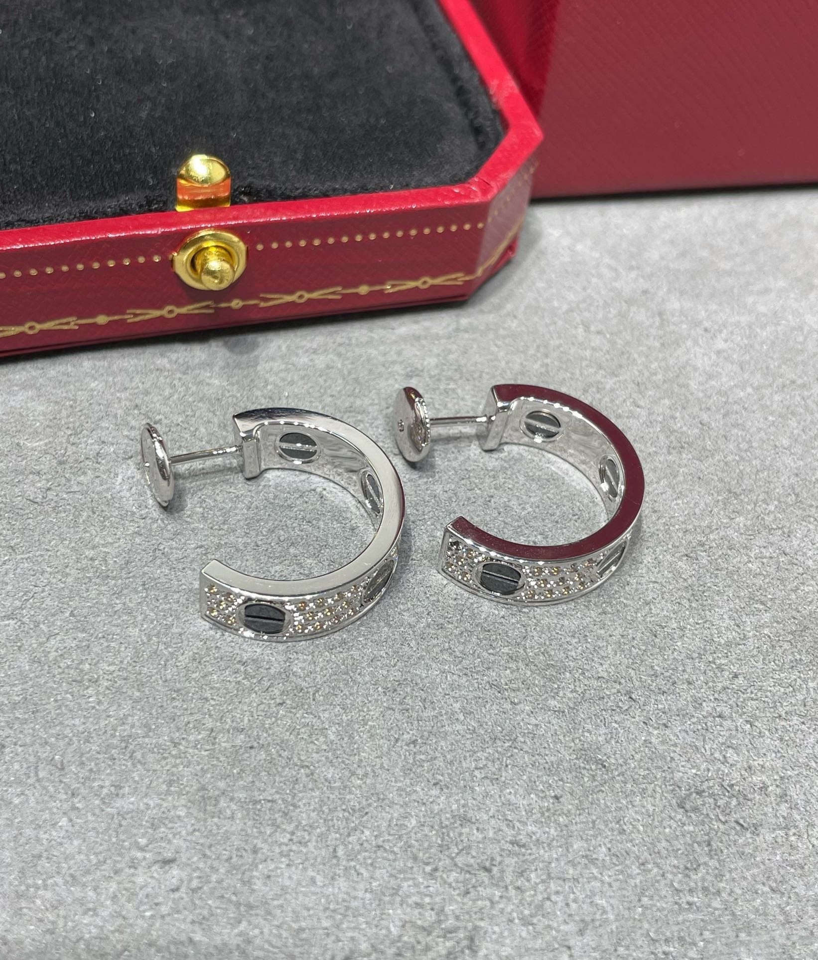 [CT]LOVE CERAMIC DIAMOND PAVED SILVER EARRINGS