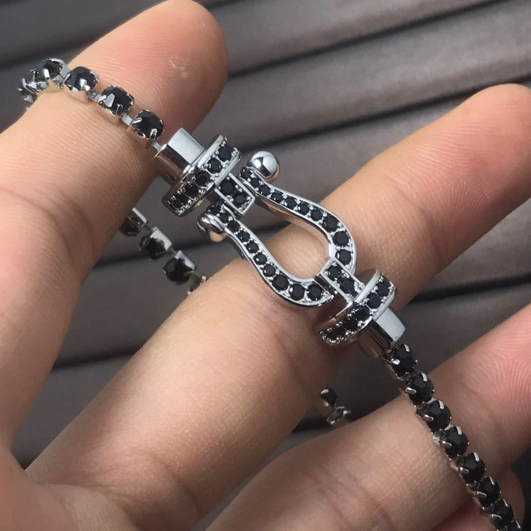 [FE]FORCE  LARGE HORSESHOE FULL DIAMOND TENNIS BRACELET