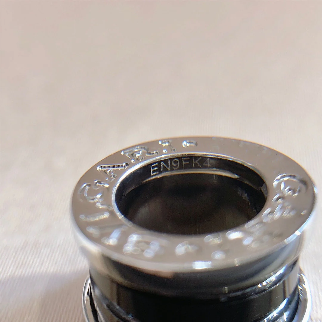 [BV]ZERO 1 BLACK CERAMIC SILVER NECKLACE