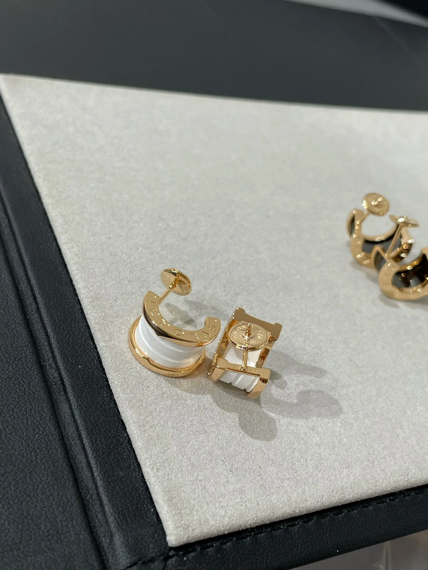 [BV]ZERO 1 PINK GOLD CERAMIC EARRINGS