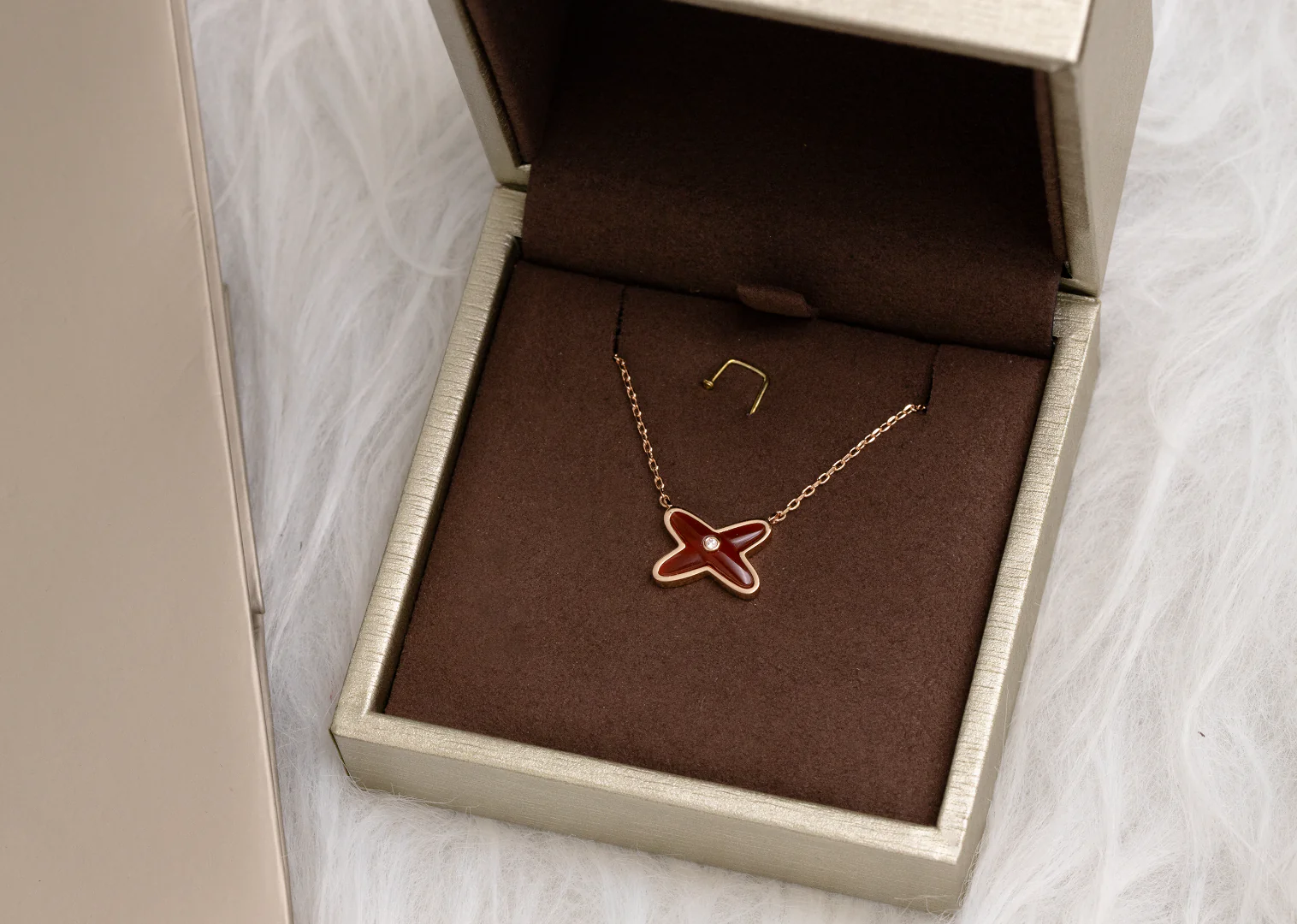[CH]JEUX DE NECKLACE 1 DIAMOND
