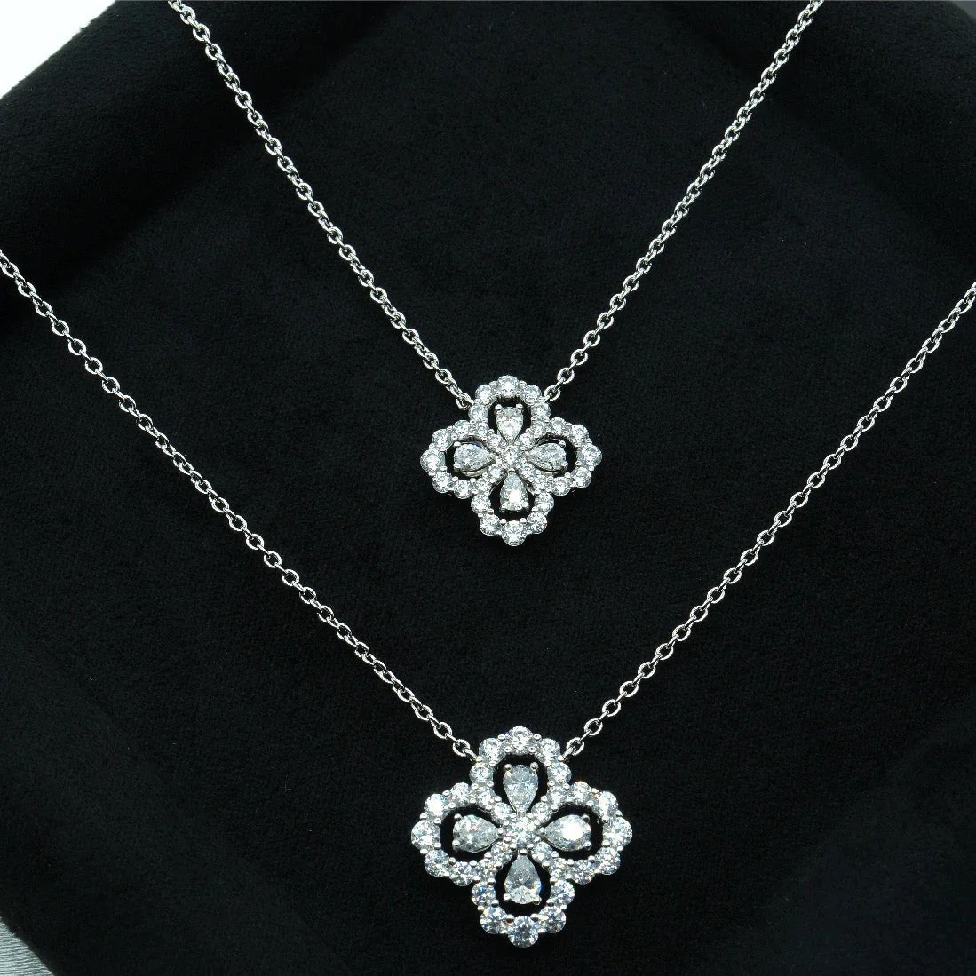 [VA]LOOP NECKLACE FULL MOTIF DIAMOND COMBINATION