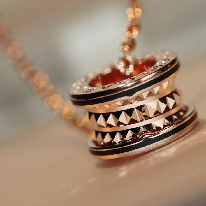 [BV]ZERO 1 ROCK PEDANT PINK GOLD BLACK NECKLACE