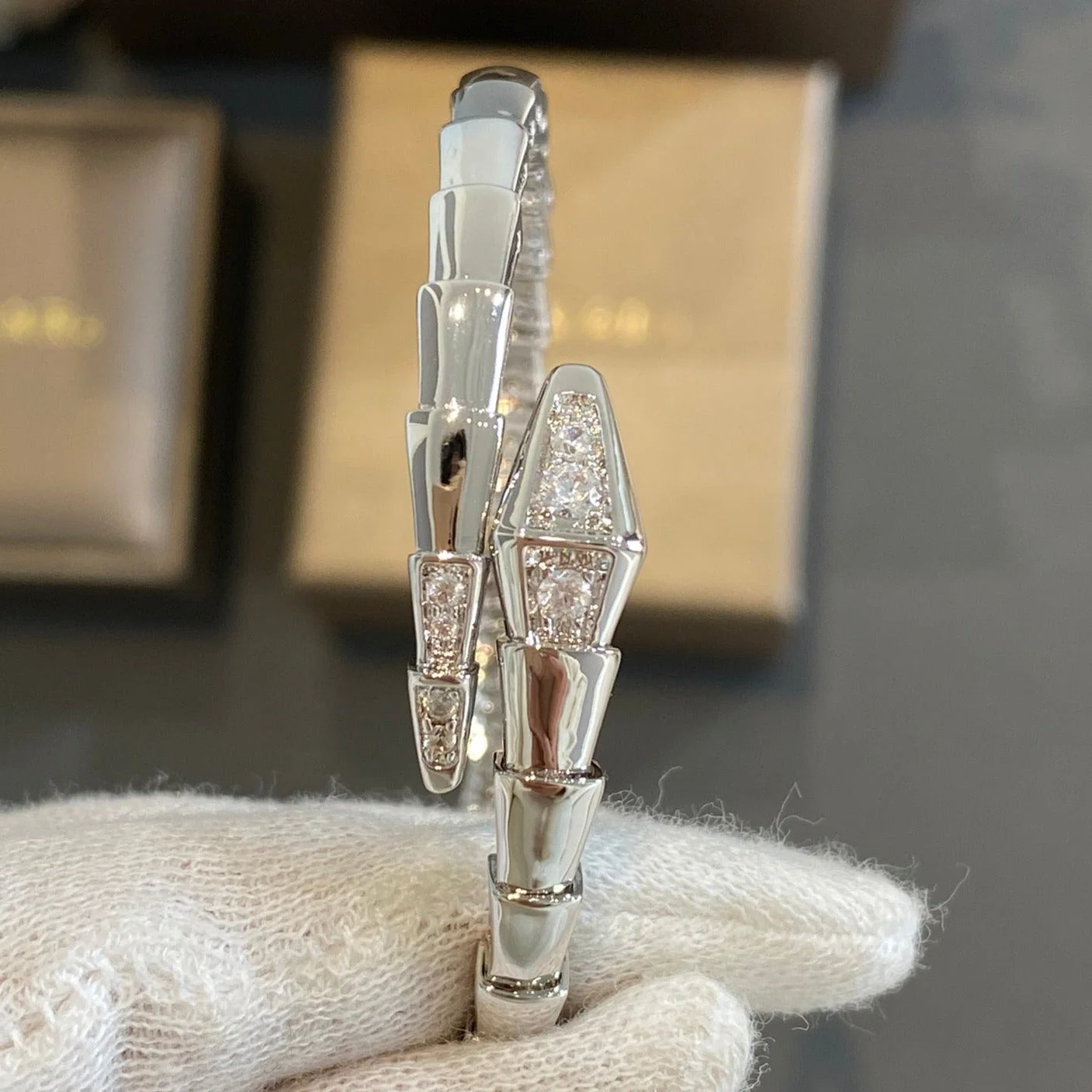 [BV]SERPENTI BRACELET DIAMONDS SILVER
