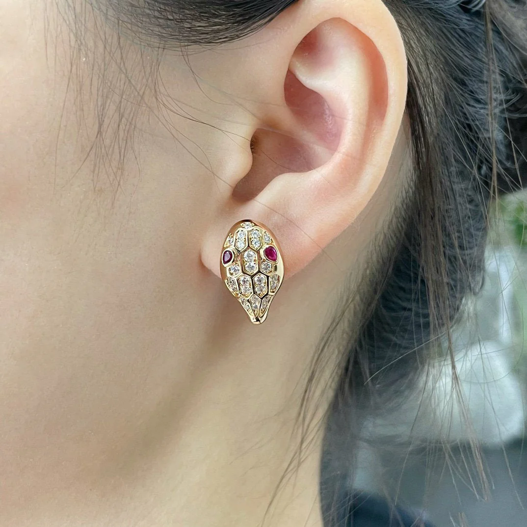 [BV]SERPENT DIAMOND STUD EARRINGS