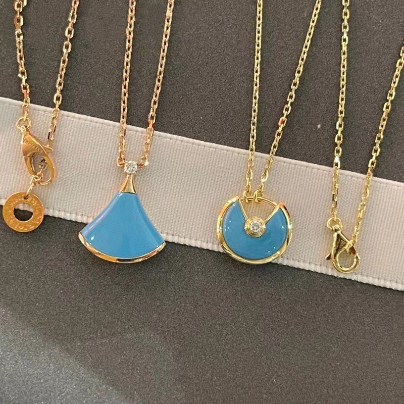[CT]AMULETTE GOLD TURQUOISE NECKLACE
