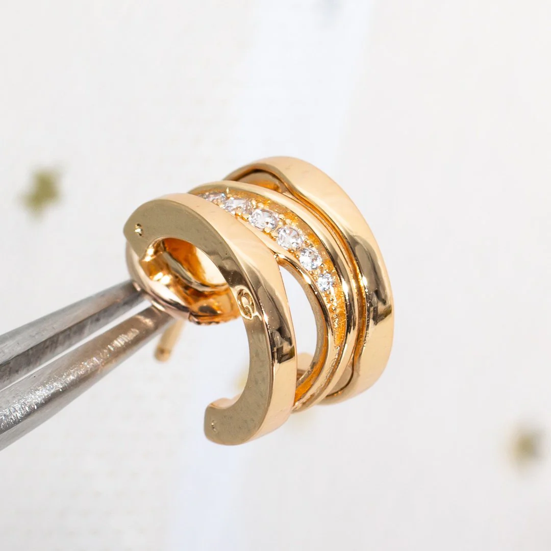 [BV]ZERO 1 PINK GOLD DIAMONDS EARRINGS