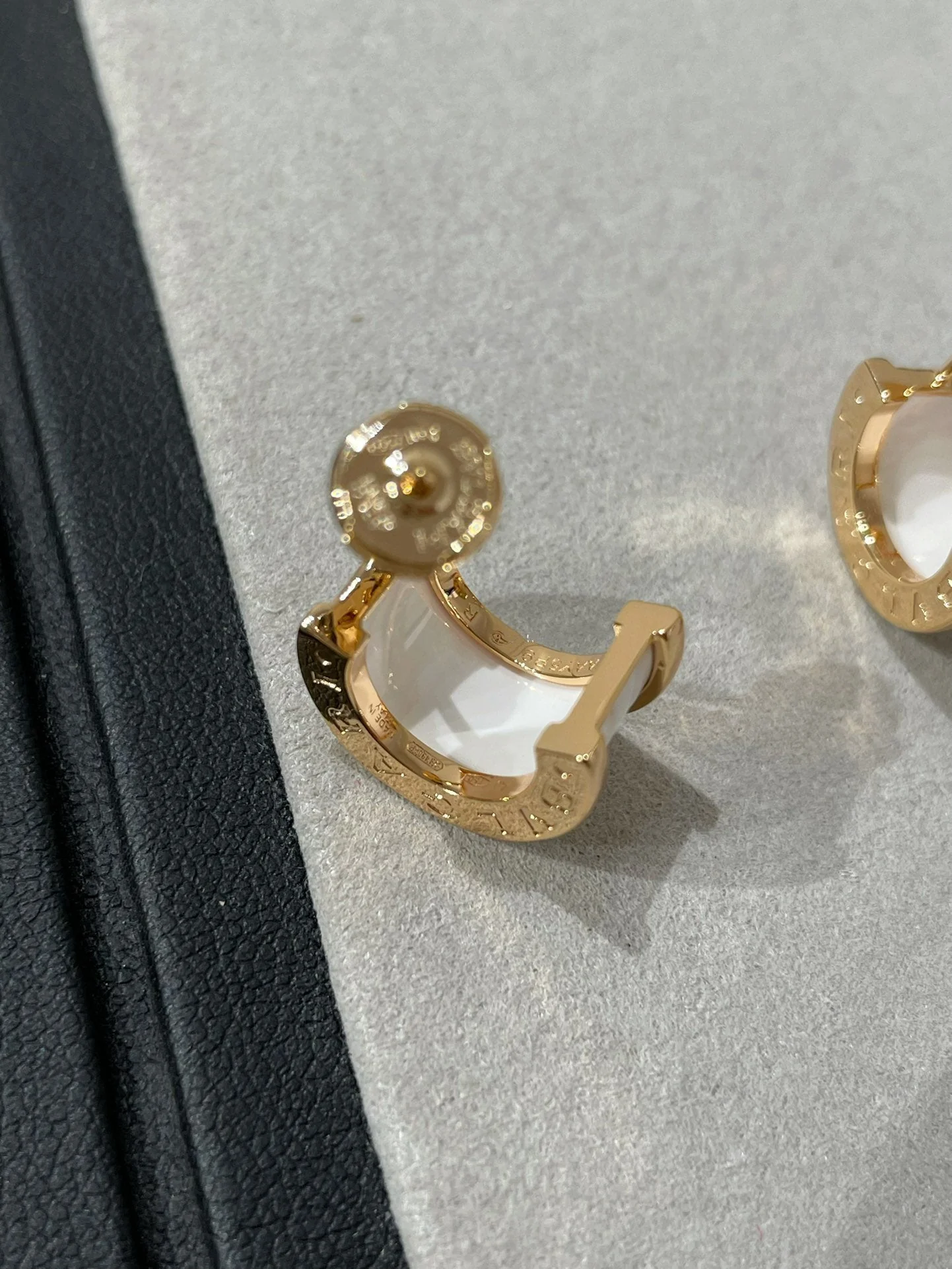 [BV]ZERO 1 PINK GOLD CERAMIC EARRINGS