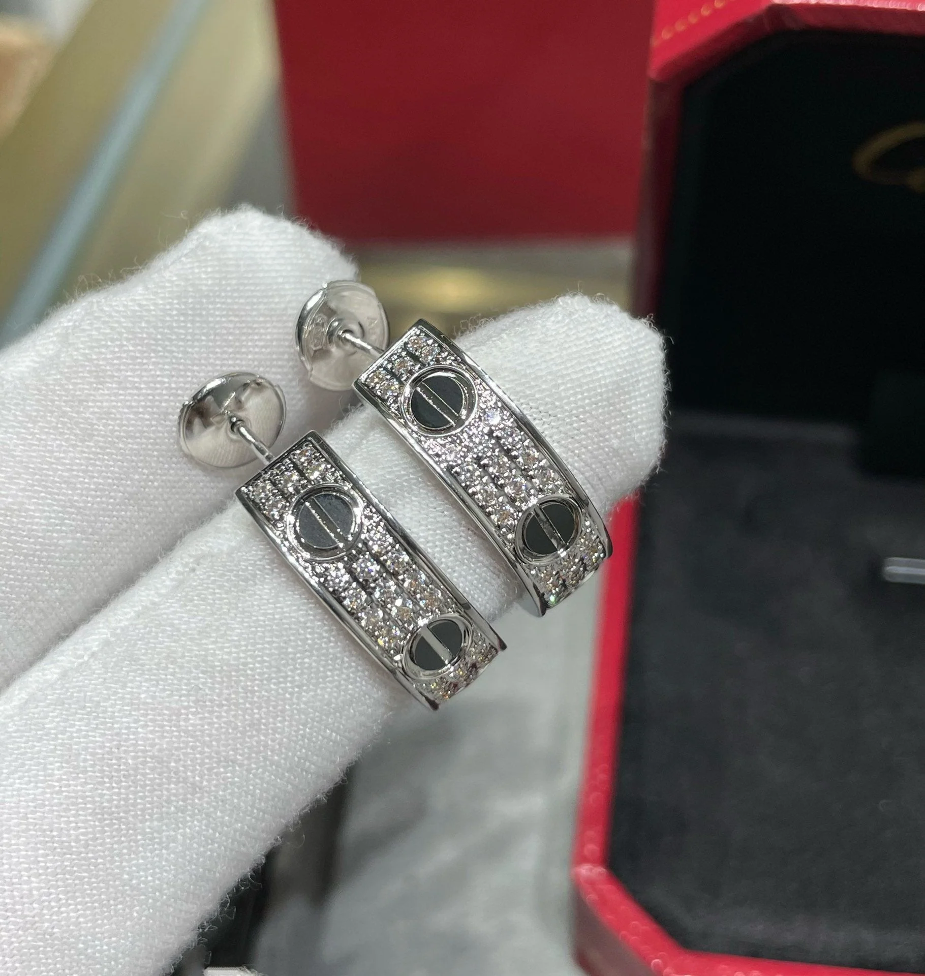 [CT]LOVE CERAMIC DIAMOND PAVED SILVER EARRINGS