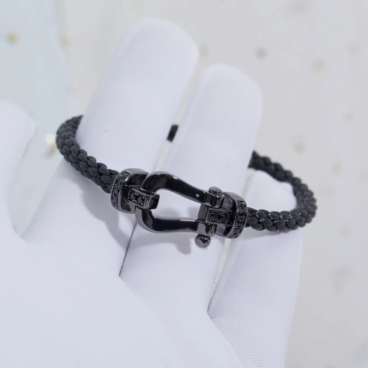 [FE]FORCE LARGE SERIES HORSESHOE BLACK SAMURAI BRACELET