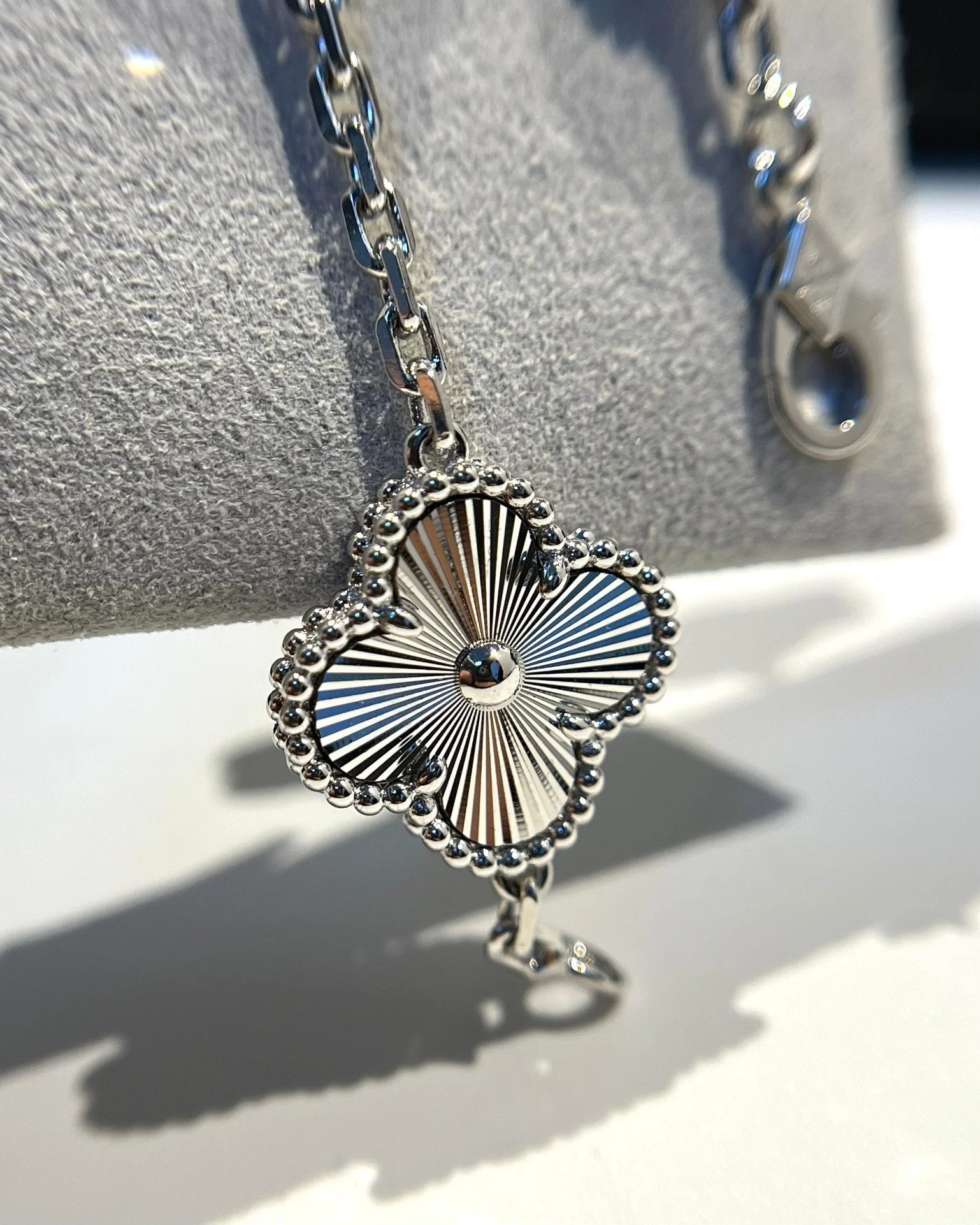 [VA]CLOVER 5 MOTIF SILVER DIAMOND BRACELET