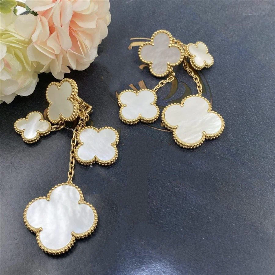 [VA]CLOVER EARRINGS WHITE MOP 4 MOTIFS GOLD