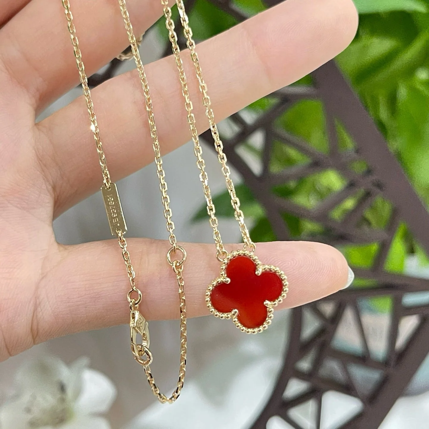 [VA]CLOVER 15MM CARNELIAN SINGLE FLOWER NECKLACE
