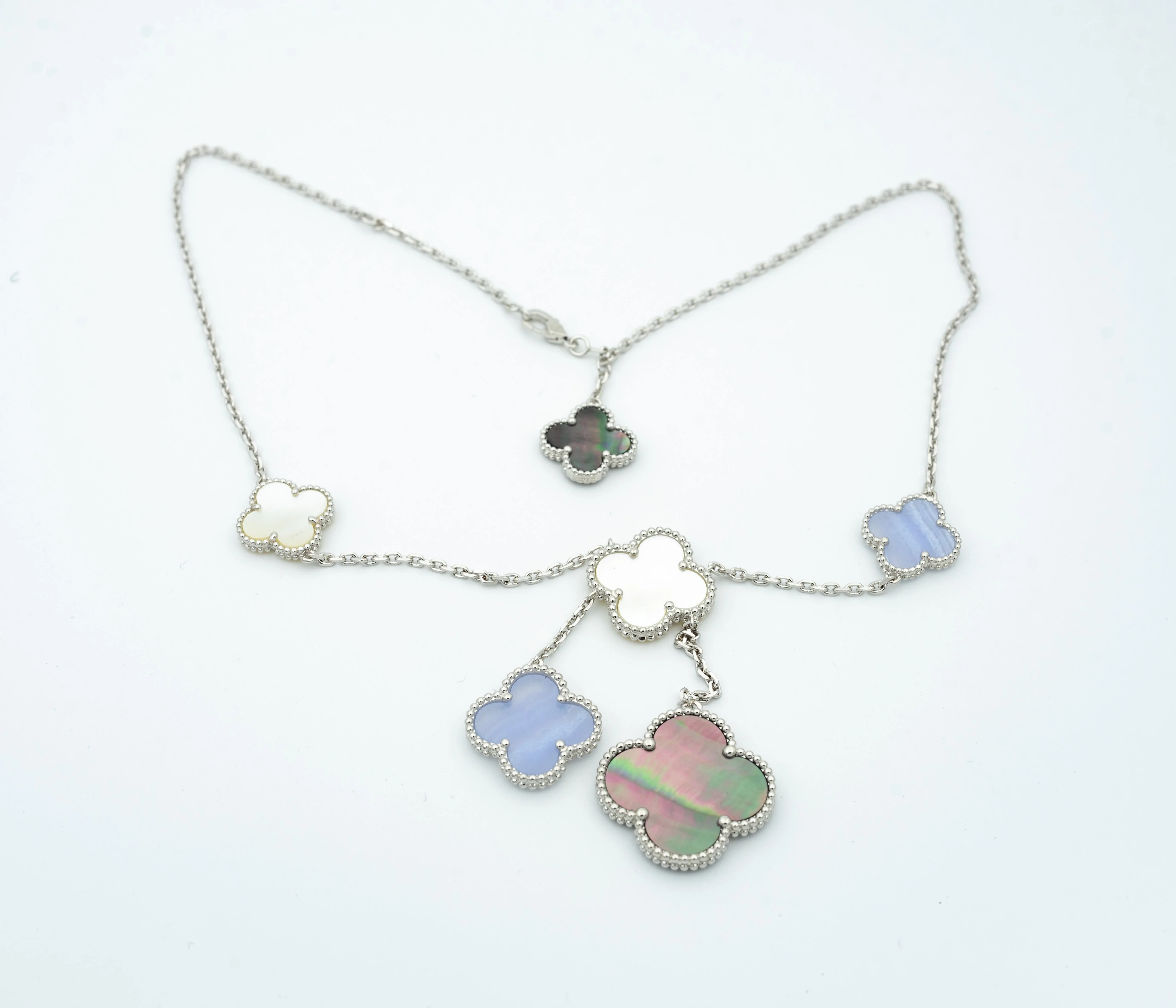 [VA]CLOVER MOP CHALCEDONY NECKLACE SILVER 6 MOTIF