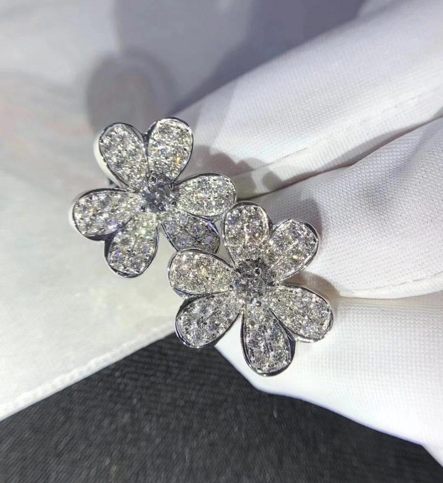 [VA]FRIVOLE SILVER FLOWER DIAMOND EARRINGS