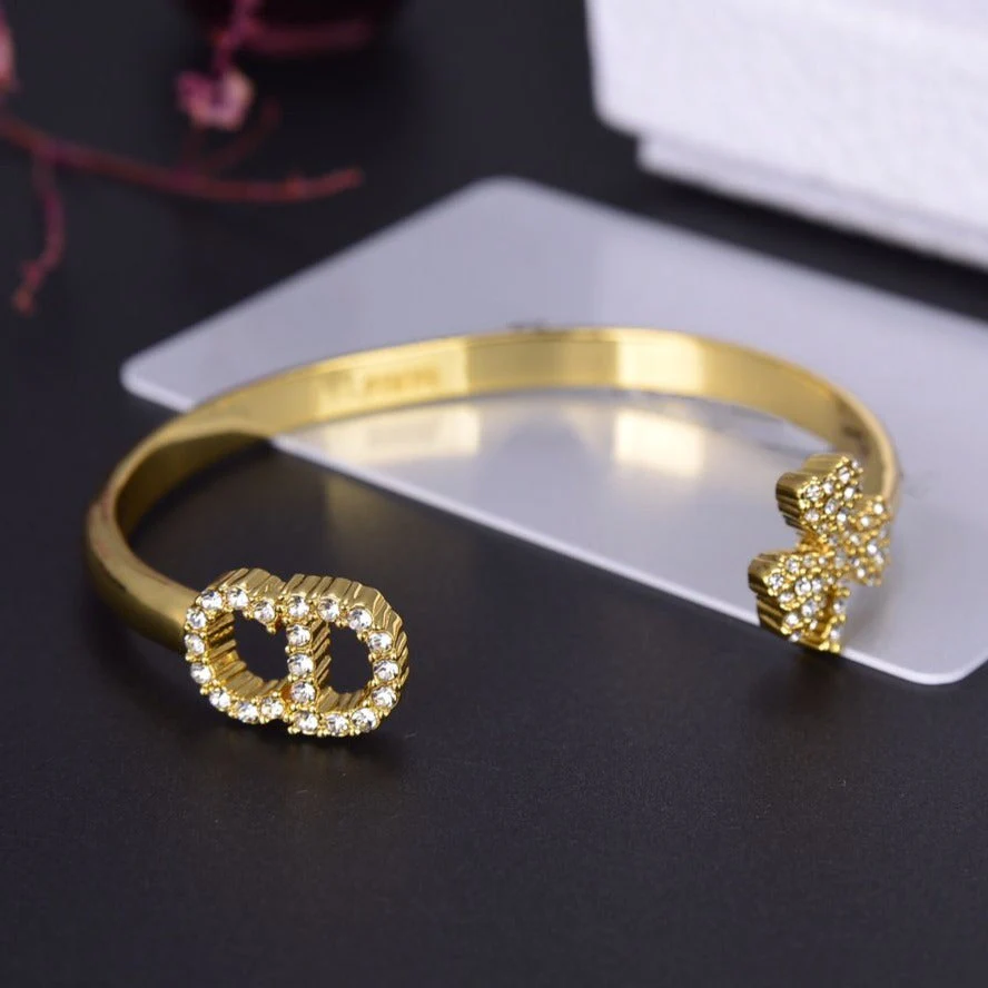 [CD] CLOVER CUFF BRACELET GOLD DIAMOND