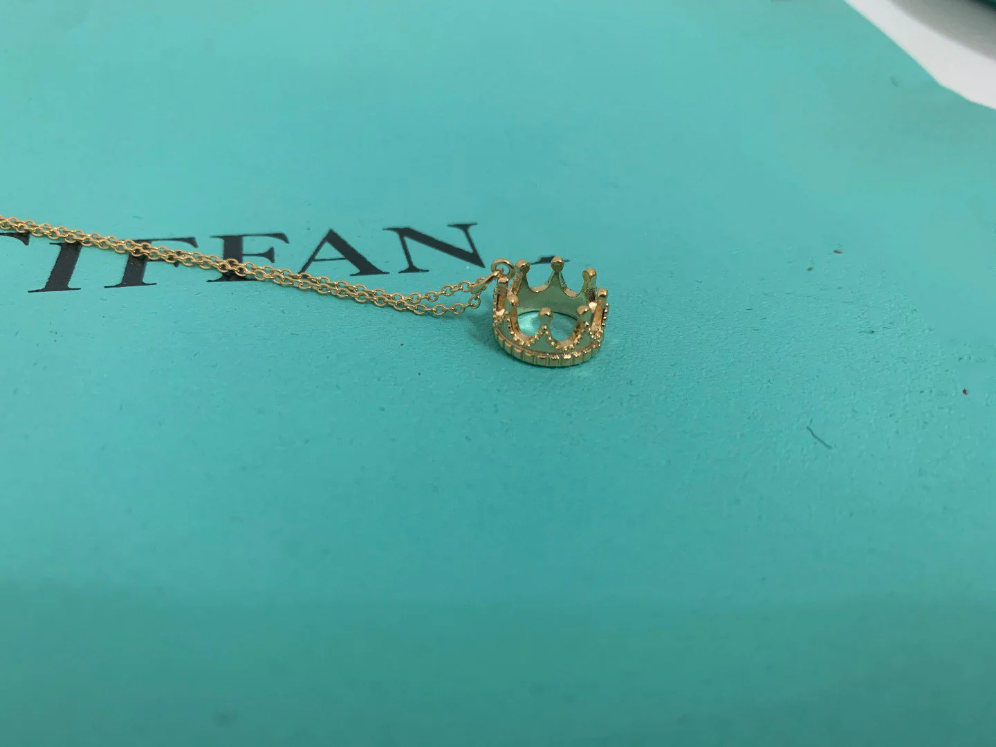 [TF]CROWN NECKLACE MECARI