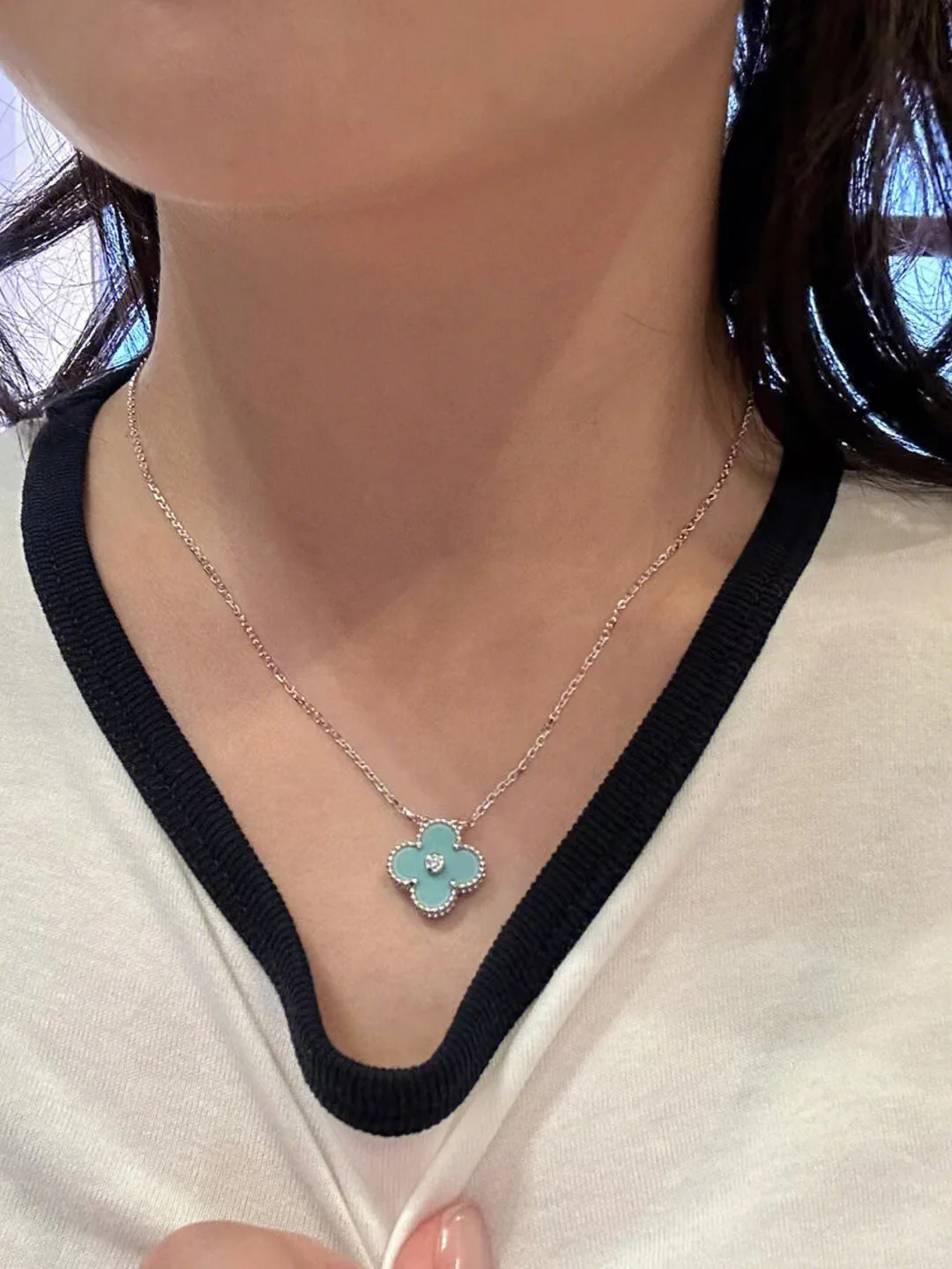 [VA]CLOVER 1 DIAMOND LIGHT BLUE SILVER NECKLACE