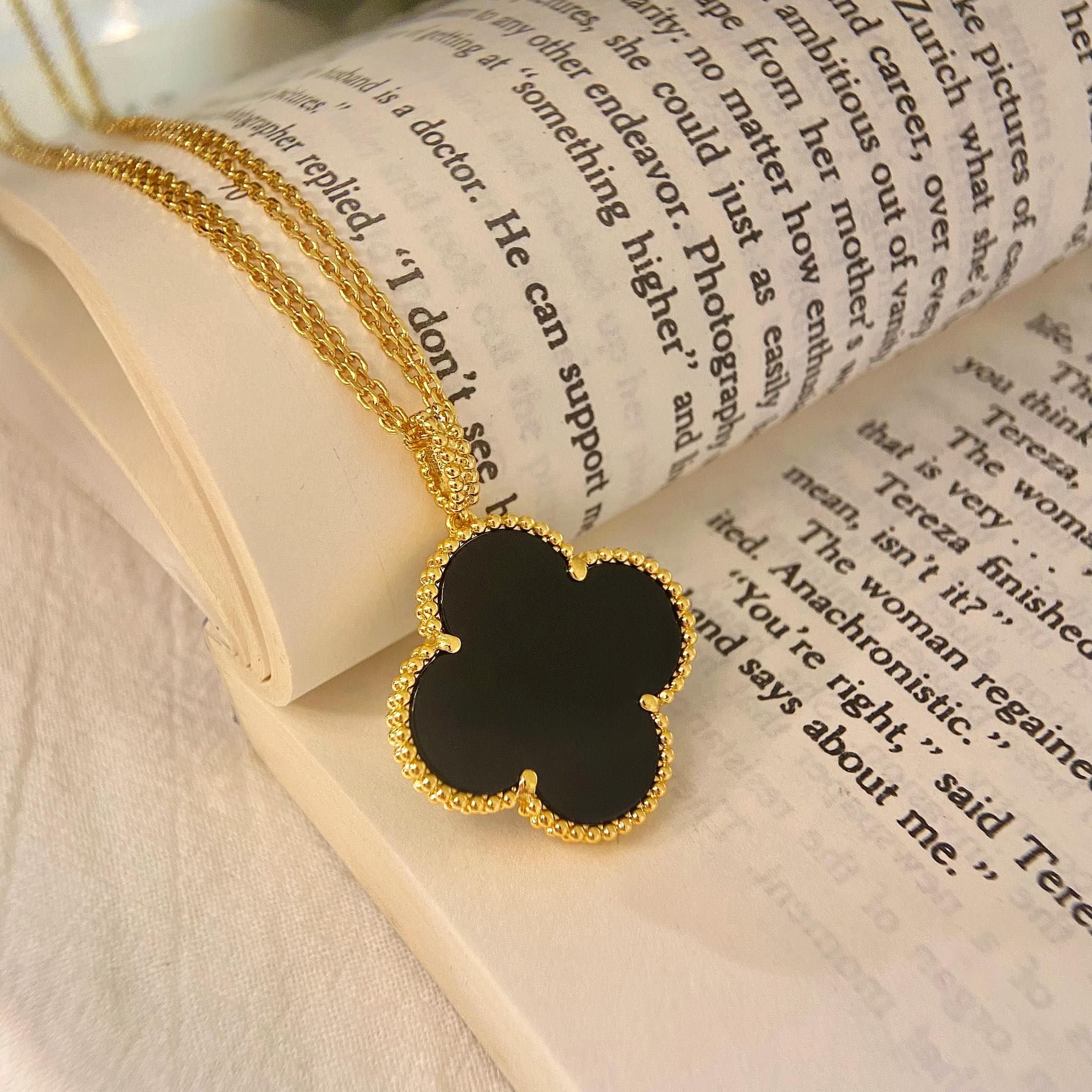 [VA]CLOVER 25MM NECKLACE GOLD ONYX