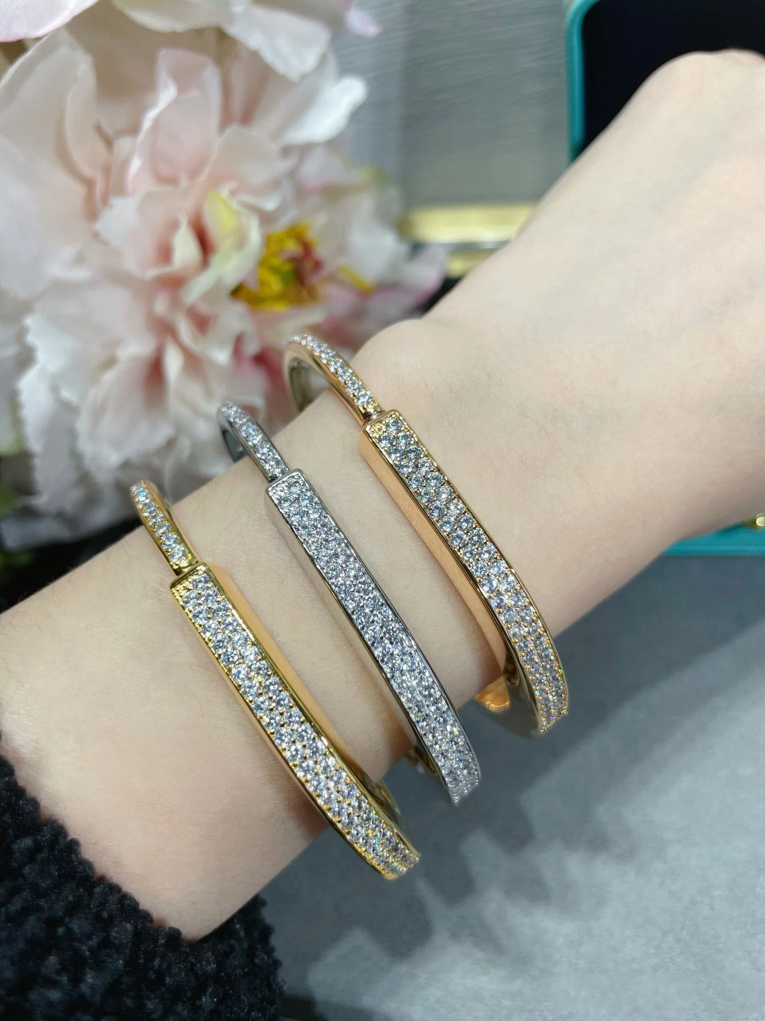 [TF]LOCK BRACELET DIAMOND PAVED