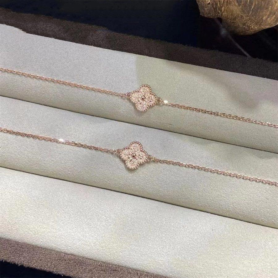 [VA]CLOVER SINGLE FLOWER BRACELET