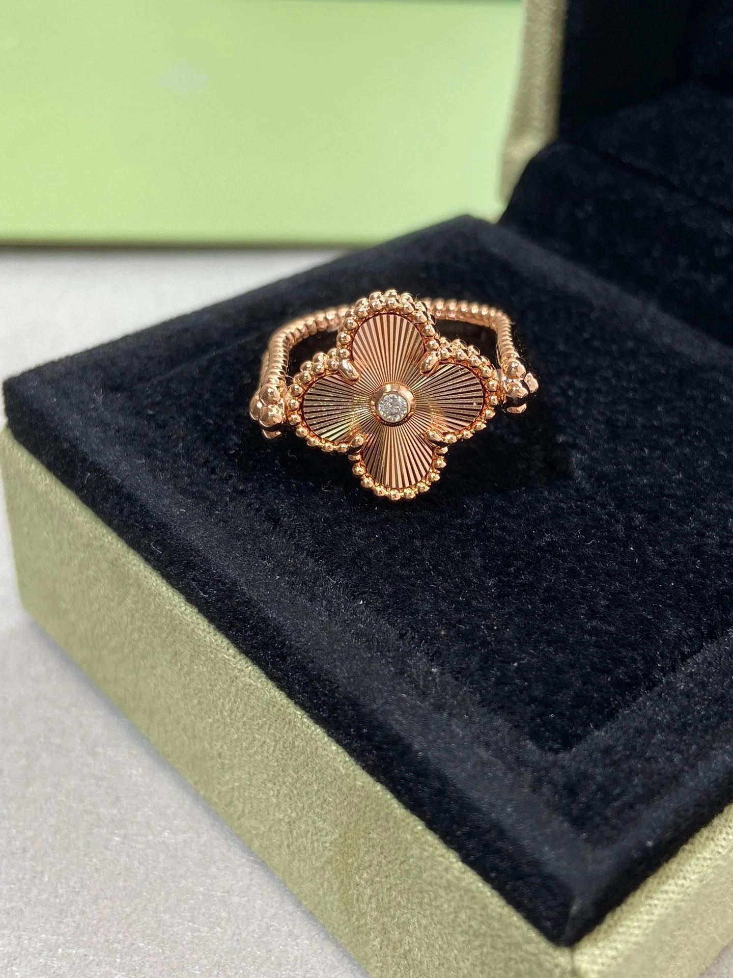 [VA]CLOVER RIVERSIBLE ROSE GOLD RING