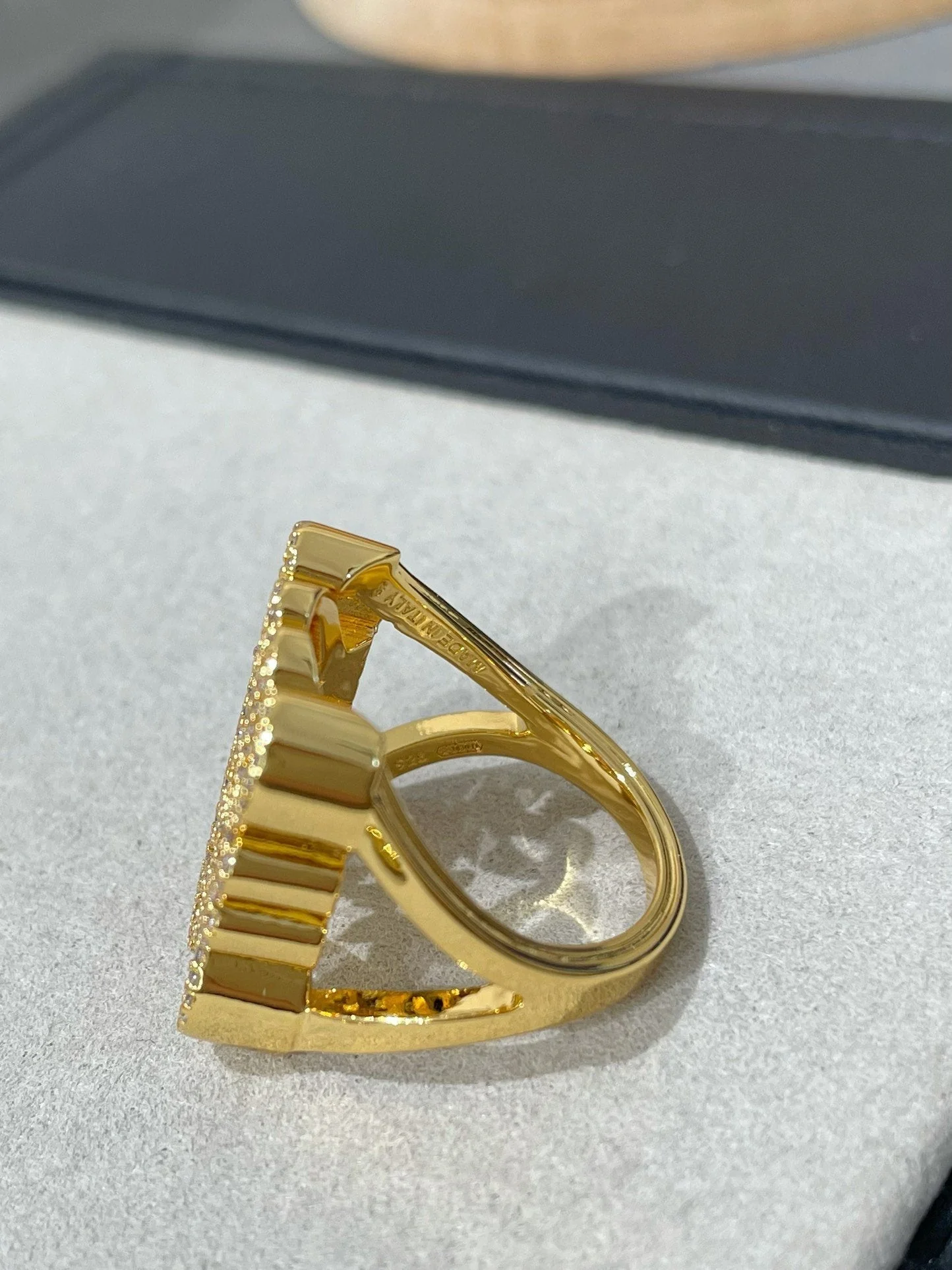 [CD]ANNAGRAM DIAMOND PAVED GOLD RING