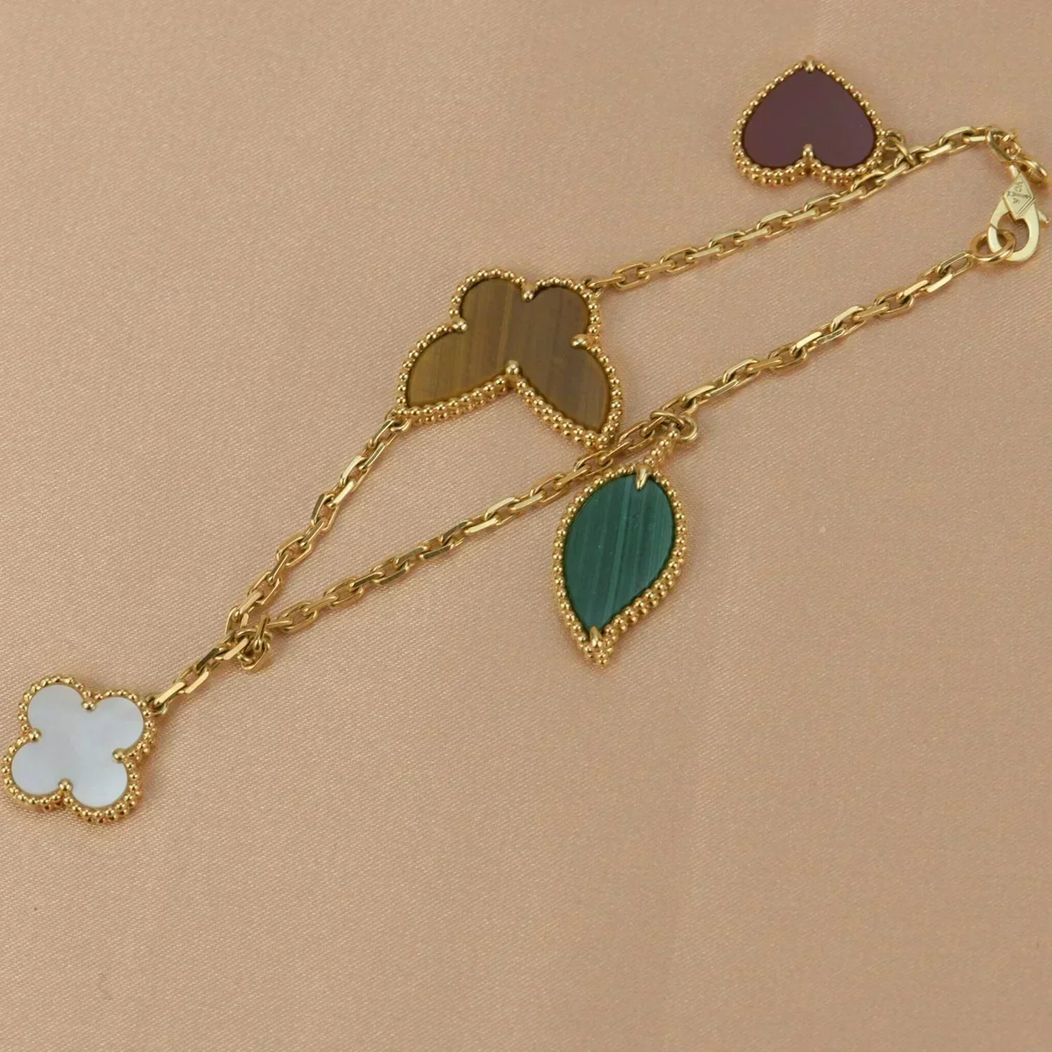 [VA]LUCKY SPRING 5 MOTIF GOLD BRACELET