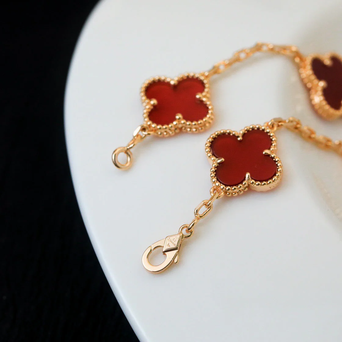 [VA]CLOVER 5 MOTIFS RED AGATE  BRACELET