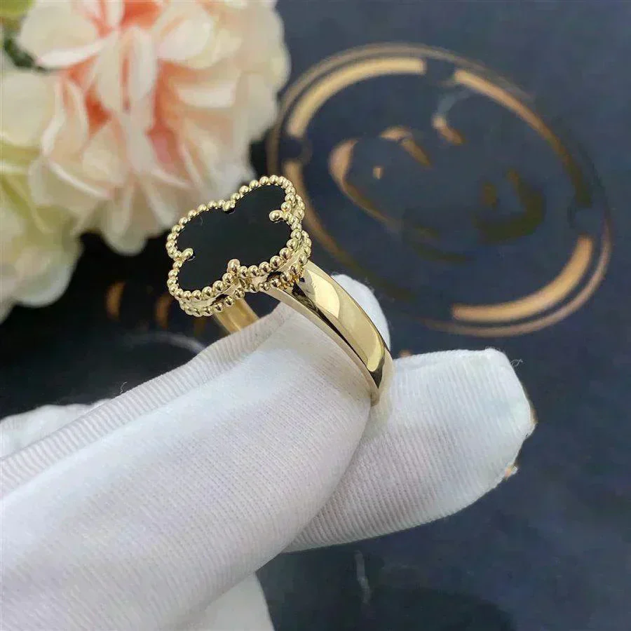 [VA]CLOVER ONYX RING