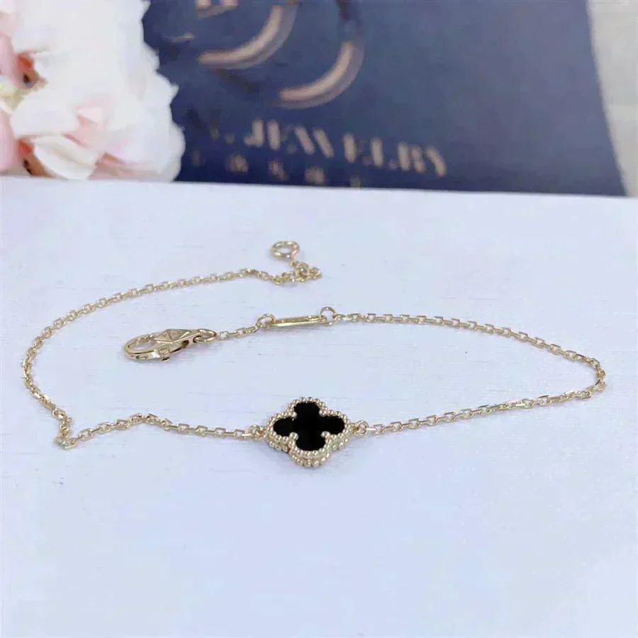 [VA]CLOVER ONYX SINGLE FLOWER BRACELET