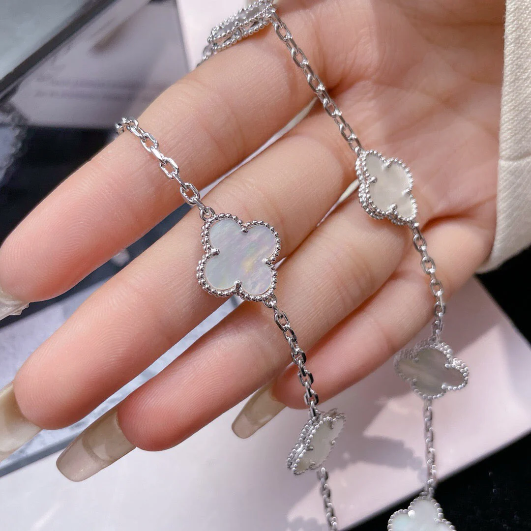 [VA]CLOVER 10 MOTIFS WHITE MOTHER OF PEARL NECKLACE